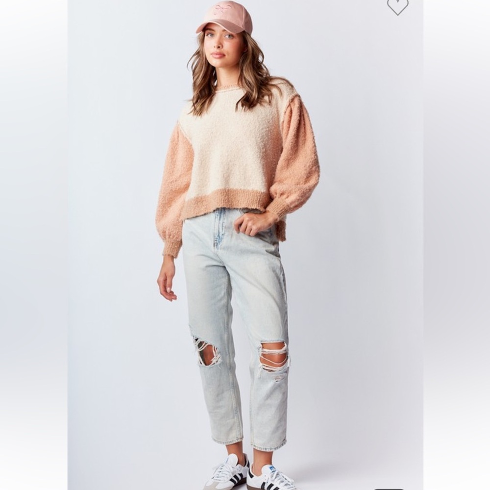 972. Puff sleeve cable knit sweater in tan